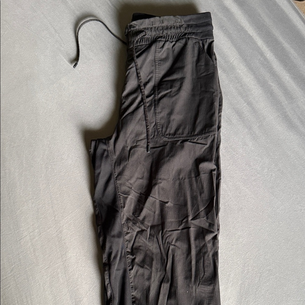 lululemon athletica Black Dance Studio Mid-Rise Cropped Pant